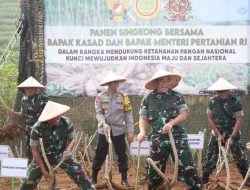 Pangdam III/Slw Dampingi Kasad Panen Raya di Sukabumi