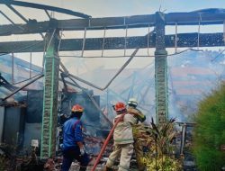 Kebakaran di Pendopo Kecamatan Bekasi Selatan Berhasil Dipadamkan