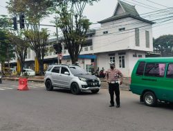 Program tetap anggota Unit Lantas Polsek Cicalengka, Polresta Bandung di pagi hari