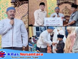 Safari Ramadhan di Desa Kayu Aho Mangkak, Bupati Monadi Santuni Lansia dan Anak Yatim