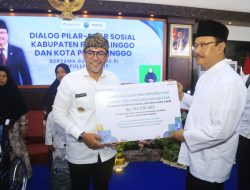 Mensos Gus Ipul Berdialog dengan Pilar-Pilar Sosial Di Pendopo Kabupaten Probolinggo