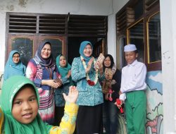 Cegah Anemia Ning Marisa Edukasi Siswi Zaha 4 Minum Tablet Tambah Darah