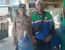 Dengan Sikap Humanis : Bhabinkamtibmas Polsek Cicalengka Sampaikan Pesan KamtibmasKepada Masyarakat Waluya