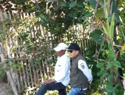 Kades Padamukti Unang Rubaman Demi Kebutuhan Warga Masyarakat Rela Keluarkan Dana Pribadi Untuk Memperbaiki Drenase Yang Roboh