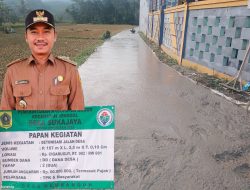 Pembangunan betonisasi jalan desa Sukajaya menjadikan prioritas utama untuk pembangunan infrastruktur jalan desa