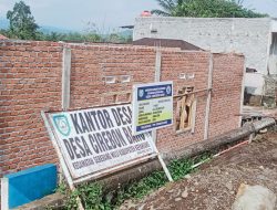PEMBANGUNAN GEDUNG SERBAGUNA DIDESA CIREBON BARU DIDUGA MARK UP MENCARI KEUNTUNGAN,