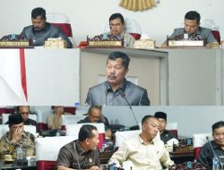 Rapat Paripurna III DPRD, Bupati Monadi Sampaikan Tanggapan Pandangan Umum Fraksi terhadap Ranperda RPJMD dan Tiga Ranperda Inisiatif DPRD Tahun 2025