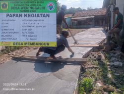 Proyek pembangunan insfraktruktur jalan desa weninggalih,pastikan sesuai RAB