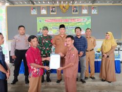 Desa Cempaka Timur Laksanakan MDST Jalan Lapen, Camat Desputra Adami Beri Pesan Perpisahan Menyentuh