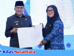 Walikota Cimahi Serahkan SK Dan Lantik 716 PPPK Tahap II Tahun Anggaran 2024