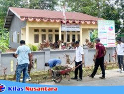 Kepala Desa Jipang Pimpin Gotong Royong Bersihkan Sampah di Sekitar Kantor Desa