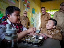 Bupati Dan Kadinkes Oi Tinjau Dapur MBG