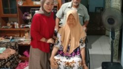 Anggota DPRD Pangandaran Ai Nanan Handayani Serahkan Bantuan Kursi Roda Untuk Warga, Wujud Nyata Kepedulian Wakil Rakyat