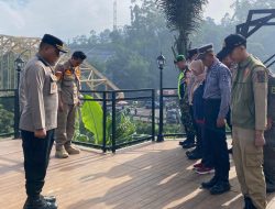 Ka Pos Pam Cukang Monteng Polresta Bandung Iptu Deny Fourtjahjanto S.H Pimpin Apel Gabungan Hari Natal