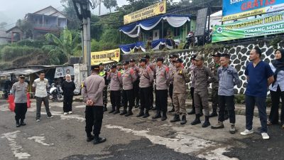 Berikan Arahan Kepada Anggota : Pa Pospam dampingi Ka Pospam Lilin Lodaya 2025 Cukang Monteng Ibun Polresta Bandung Pimpin Apel Pagi