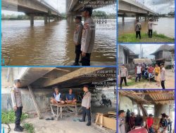 Antisipasi Bencana Banjir, Polsek Tanjung Raja Lakukan Pengecekan Debit Air dan Arus Sungai Ogan