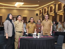 Bupati Bandung Beri Apresiasi dan Penghargaan Kepada 19 Kontributor Pajak Terbesar 2025