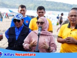 Bupati Pangandaran dan Kapolda Jabar Pimpin Aksi Bersih Pantai Pangandarn