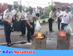 Komitmen Berantas Halinar, Lapas Kelas IIA Kuningan Musnahkan Ratusan Barang Terlarang