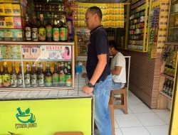 Anggota Polsek Ibun Polresta Bandung Gelar Operasi Pekat Dengan Sasaran Juru Parkir Liar dan kios Jamu