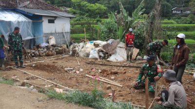Rumah Nyaris Roboh Kini Kokoh! TMMD Ke-127 Bawa Perubahan Nyata di Desa Cipelah