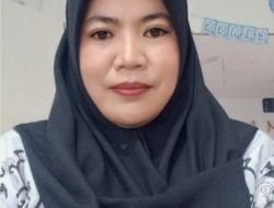 Upacara Persami di Pimpin Langsung Oleh Hasriani Kepala UPT SD Negeri 5 Ballo Takalar