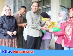Melalui Program Sibesti, Disdagkoperin Kota Cimahi Jual Paket Sembako di Bawah HET