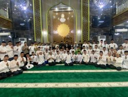 Wali Kota Bekasi Hadiri Tarawih Keliling di Masjid Jami Nurul Ikhwan, Sampaikan Perkembangan Tata Kelola Kota