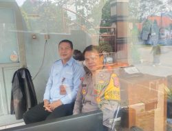 Bhabinkamtibmas Desa Cibiru Wetan Sambangi Satpam Kampus UPI Cibiru, Perkuat Koordinasi Jaga Keamanan Lingkungan