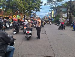 Ciptakan Kamseltibcar Lantas Saat Ramadan, Unit Lantas Polsek Dayeuhkolot Rutin Gatur Pagi
