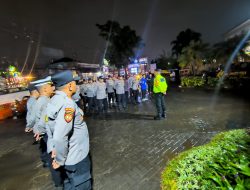 Masuki Hari Ke-2 Ops Ketupat Lodaya, Kapolsek Bojongsoang Pimpin Apel Malam: Personel Wajib Eksis dan Ringan Tangan Bantu Pemudik