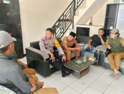 Jalin Kebersamaan Dengan Warga : Bhabinkamtibmas Desa Loa Polsek Paseh Sampaikan Pesan Kamtibmas