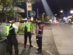 Jaga Nyenyak Tidur Warga, Personil Samapta Polsek Bojongsoang Intensifkan Patroli KRYD di Kawasan Pemukiman dan Perbankan