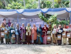 Dari UMKM hingga Jurnalis, 13 Wanita Helau Lampung Selatan Diganjar Penghargaan di Hari Kartini 2026