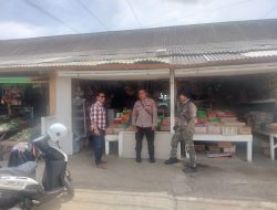 Pastikan Suplai dan Hrga Kebutuhan Pokok Stabil Paska Tedul Fitri 1447 H, Bhabinkamtibmas Desa Bndasari Lakukan Pengecekkan ke Pasar Senggol Parken