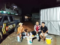 Rutin Cegah C3 : Anggota Unit Samapta Polsek Cikancung Polresta Bandung Polda Jabar Laksanakan Patroli Malam