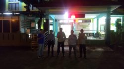 Laksanakan Patroli KRYD Malam, Anggota Polsek Ibun Polresta Bandung Beri Imbauan Penjaga Puskesmas Yang ada Di Kecamatan Ibun