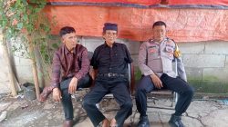 Duduk Santai Bareng Tokoh Masyarakat, Bhabinkamtibmas Desa Cileunyi Kulon Perkuat Sinergi Jaga Kamtibmas