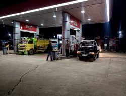 Antisipasi Rawan Kamtibmas : Anggota Polsek Cikancung Gelar Patroli Cipta Kondisi di SPBU Ciluluk