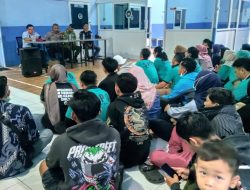 Bhabinkamtibmas Margahayu Selatan Gencarkan Edukasi Bahaya Narkoba dan Judi Online kepada Relawan SPPG