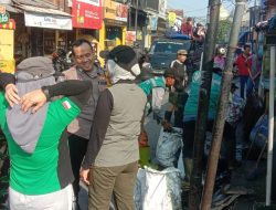 Bhabinkamtibmas Desa Sayati Hadiri Kerja Bakti Warga RW 03 dan RW 05, Perkuat Silaturahmi dan Jaga Kamtibmas Kondusif di Margahayu