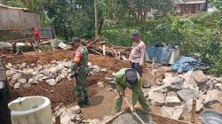 Polsek Pangalengan Bedah Rumah Warga Kurang Mampu Lewat Program Rutilahu