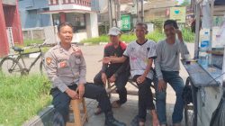 Jamin Keamanan : Anggota Unit Samapta Polsek Ibun Polresta Bandung Gencarkan Patroli Malam Di Kawasan Jembatan Kuning