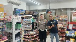 Patroli Gabungan Polsek Margahayu Sisir Swalayan dan Minimarket, Pastikan Kamtibmas Tetap Aman dan Kondusif