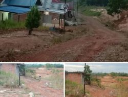 Jalan lingkungan RT 09 RW 07 Pekan Sabtu Rusak Berlumpur Warga Tanya Keadilan dan Prioritas Pembangunan,