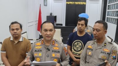 Polres Lumajang Berhasil Mengamankan 10 Orang Terduga Pelaku Penganiayaan Kepala Desa Pakel
