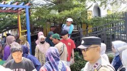 Bhabinkamtibmas Desa Cicalengka Kulon Amankan Kegiatan Sembako Murah
