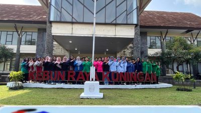 Penanaman Pohon dalam rangka HUT Ke-80 Persit Kartika Chandra Kirana