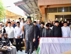 Ketua DPRD Ogan Ilir Pimpin Prosesi Pelepasan Jenazah Anggotanya Muhammad Sayuti