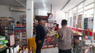 Setiap Hari : Anggota Polsek Paseh Polresta Bandung Rutin Laksanakan Pengecekan Gapokmas